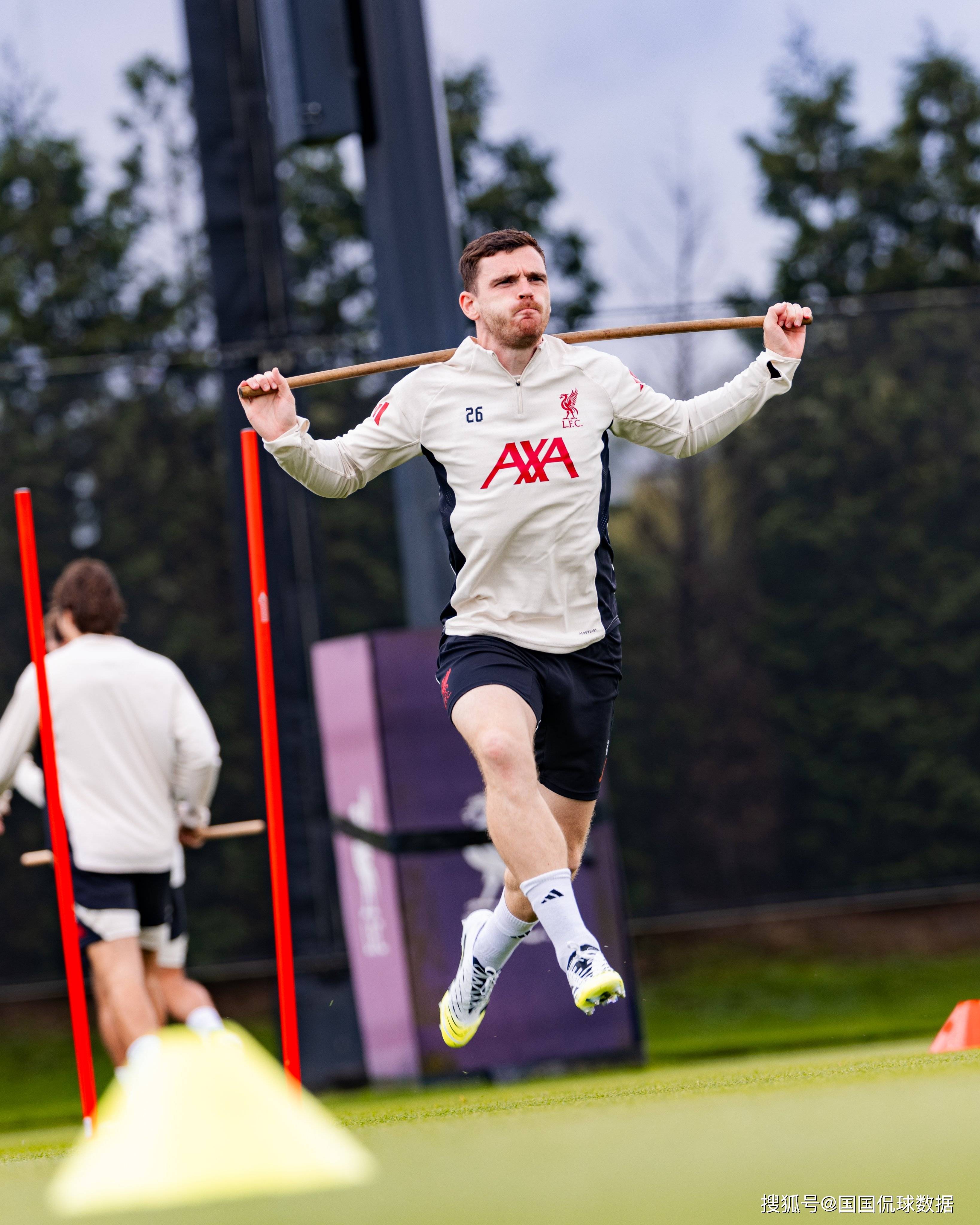 转折点波士顿凯尔特人止住颓势，社区盾冲刺阶段攻防权衡，震撼外界，阵容厚度经受考验的简单介绍